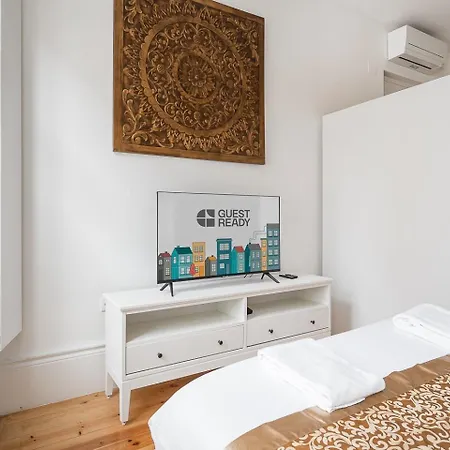 アパート Guestready - Boutique Style Loft In Constitution ポルト